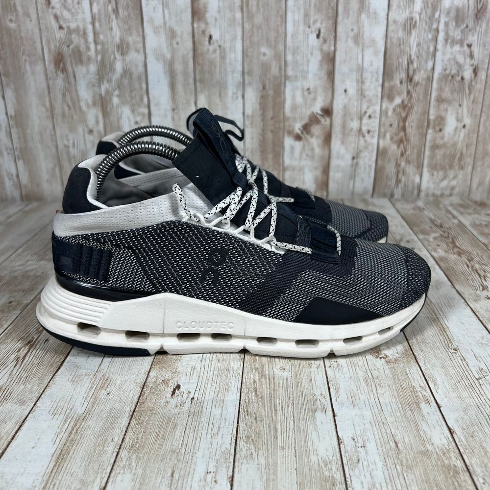 Men's Black and Gray Athletic Shoes